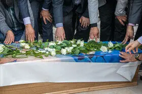 مراسم تشییع پیکر مرحومه «ایران درّودی» نقاش سرشناسِ ایرانی