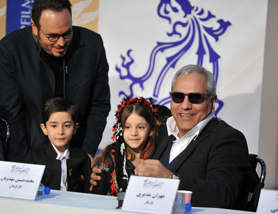 ببینید: ژست‌های خاص مهران مدیری تا نگاه مات مینا ساداتی