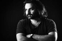 از نفسکش طلبی شعبان جعفری های سنه نه تا وارونگی فرهنگی/ یادداشت بی محابای یغما گلرویی درباره علی معلم دامغانی