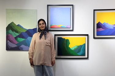 نمایش آثار الهام عظیمی، سحر شادمان و رضوان یارائی در گالری مژده