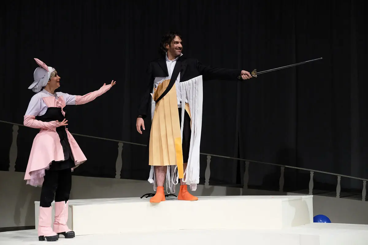 نمایش 