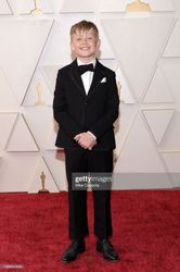 jude-hill-oscars-2022-683x1024