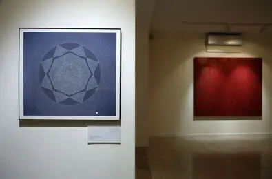  آثار شاه‌پری بهزادی در گالری اثر را تماشا کنید