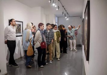 واحد خاکدان گالری ماه