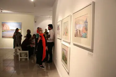 نمایشگاه نقاشی های آوا بهرامی با عنوان "سپید دندان" در گالری ویستا