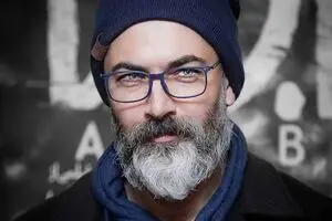 ببینید: دلبری آقای بازیگر چشم آبی در حضور نیکی کریمی