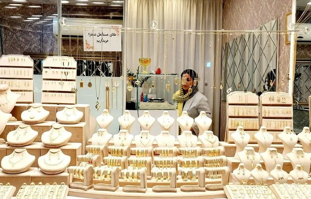 قیمت طلا دوباره پرواز کرد / افزایش شدید قیمت طلا ۱۸ عیار امروز سه‌ شنبه ۹ دی ۱۴۰۴ 