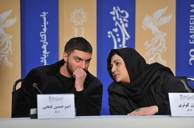 ببینید: نشست کشتارگاه و در گوشی‌های باران کوثری و امیرحسین فتحی