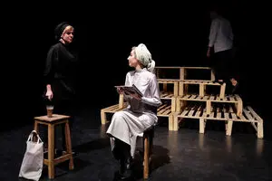 Stronger on Stage in Neauphle-le-Château 