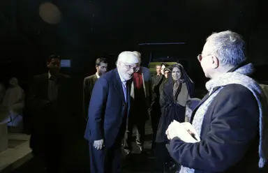 دیدار عارف و فراکسیون امید مجلس از نمایش "فصل بهارنارنج" را ببینید
