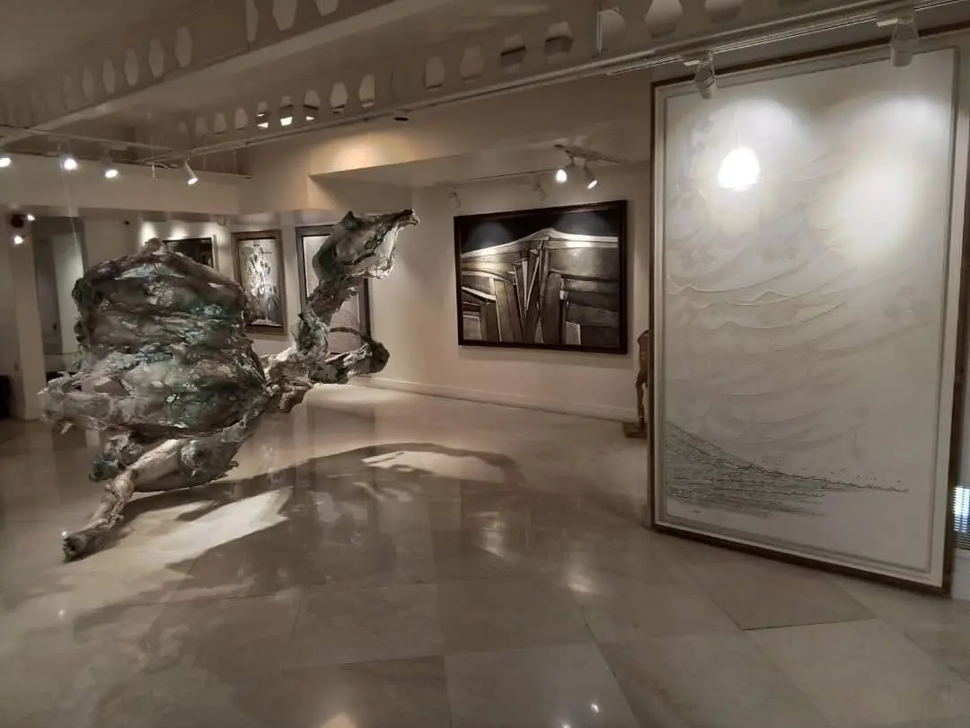 Raha Gallery Collection 