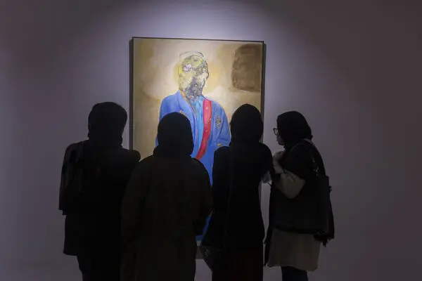 ببینید: وقتی زن و تناقض به اثر هنری بدل می‌شوند