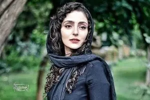 هستی مهدوی فر با مد ۱۴۰۵ وایرال شد/ رونمایی از یک استایل تابستانی جسورانه +عکس