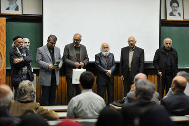 آیین اعطای نخستین جایزه آینه دار دوران در زادروز استاد باستانی پاریزی