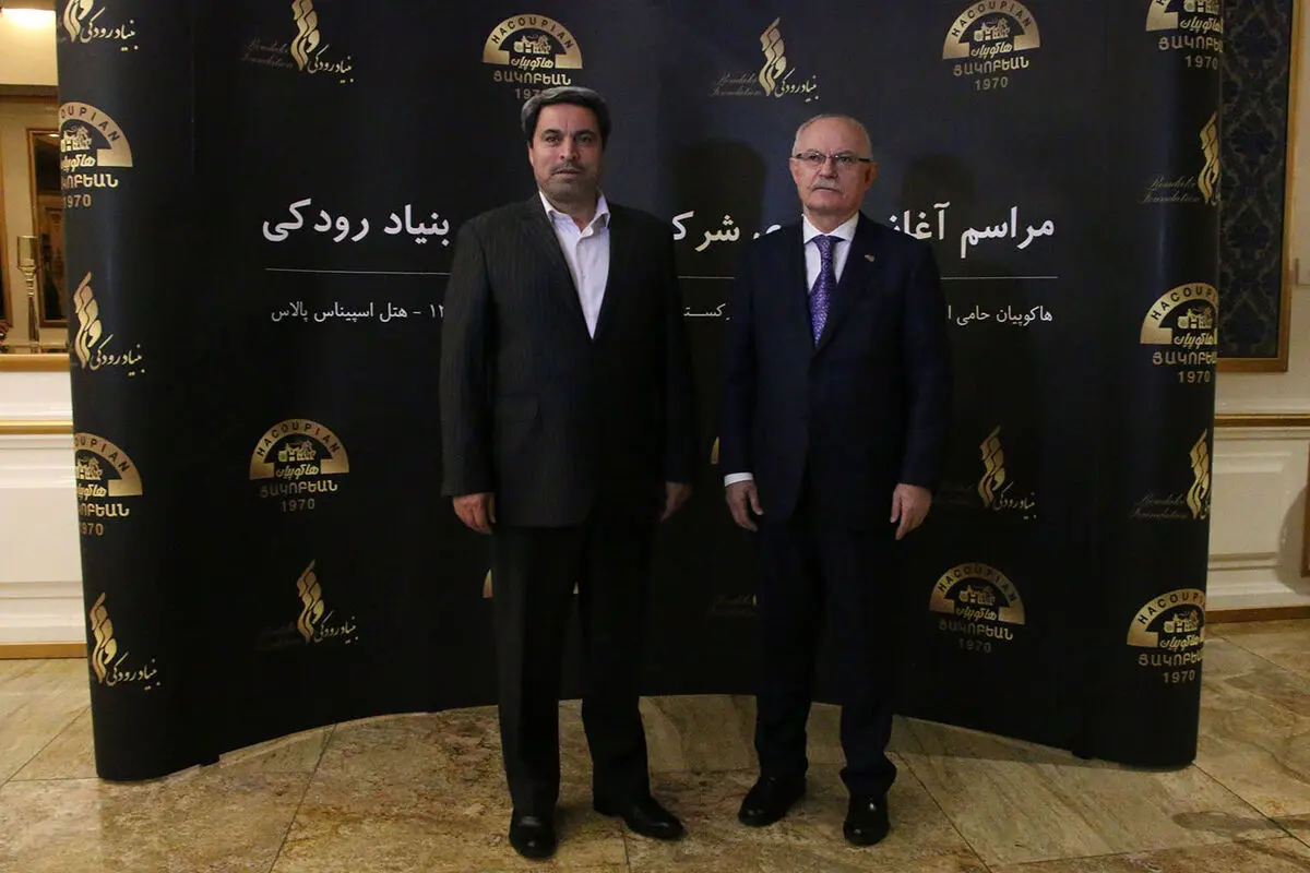رونمایی از لباس‌های ارکستر ملی ایران و ارکستر سمفونیک تهران در جام جهانی در هتل اسپیناس پالاس
