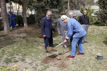 تجلیل از هنرمندان پیشکسوت متولد اسفندماه