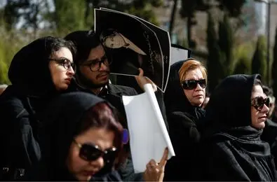 گزارش تصویری بدرقه افشین یداللهی/چشم بارانی ستاره ها