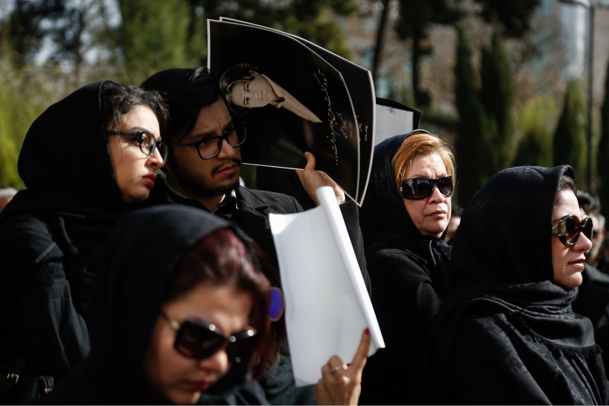 گزارش تصویری بدرقه افشین یداللهی/چشم بارانی ستاره ها