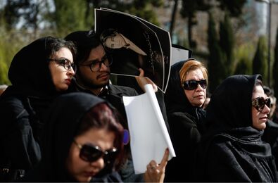 گزارش تصویری بدرقه افشین یداللهی/چشم بارانی ستاره ها
