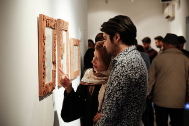 نمایشگاه مجموعه آثار کامبیز درم بخش با عنوان "سورپرایز" در گالری ویستا