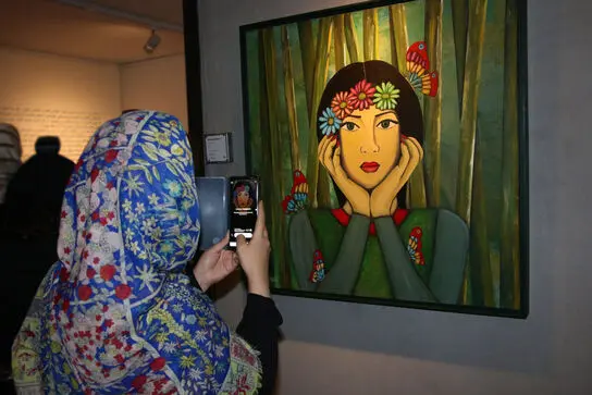 نمایشگاه نقاشی تهمینه میلانی در گالری ایوان