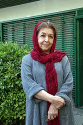 نمایشگاه "صد اثر، صد هنرمند" در گالری گلستان