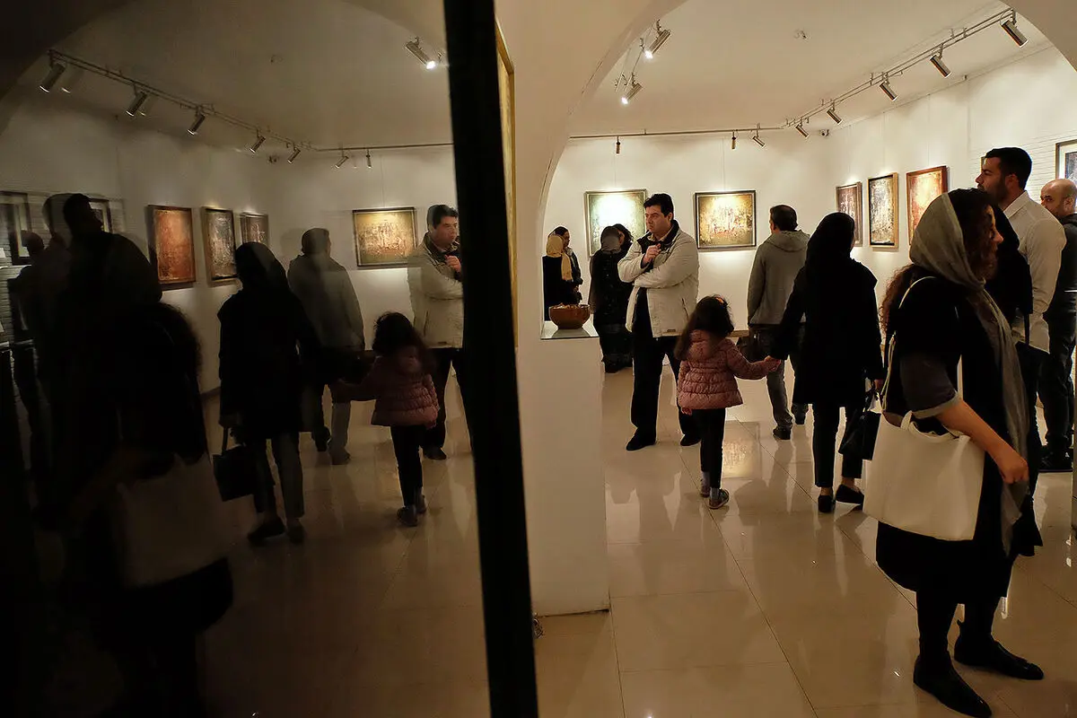 نمایشگاه نقاشی گلسا قاسمی در گالری آتبین