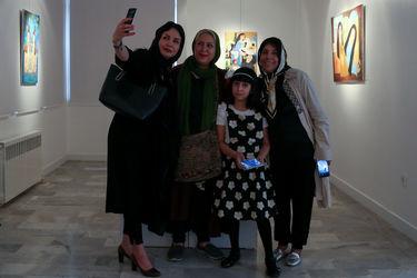 نمایشگاه نقاشی‌های آزیتا هدایتی در گالری ایده پارسی