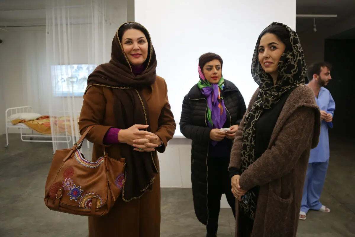 دیوانگان آشکار، دیوانگان پنهان/ عکس‌های ژیلا مختاری را در گالری شیرین ببینید
