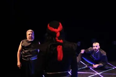 نمایش "هامان‌کُشان" در تالار حافظ