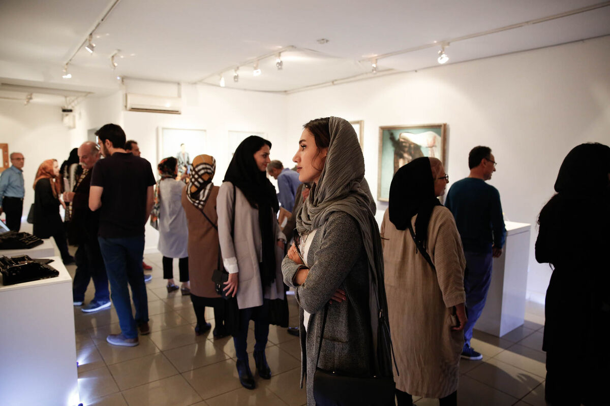 نمایشگاه مجموعه آثار کامبیز درم بخش با عنوان 