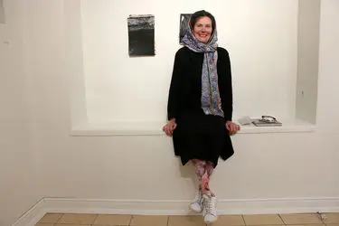 نمایشگاه آثار معصومه مهتدی و هیلده آوربرگ هنرمند بلژیکی در عمارت رو به رو 