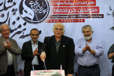 تجلیل از هنرمندان پیشکسوت متولد خرداد ماه
