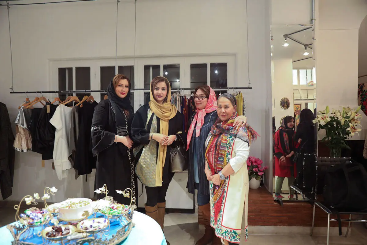 رونمایی از لباس ملکه برونئی با طراحی مهلا زمانی