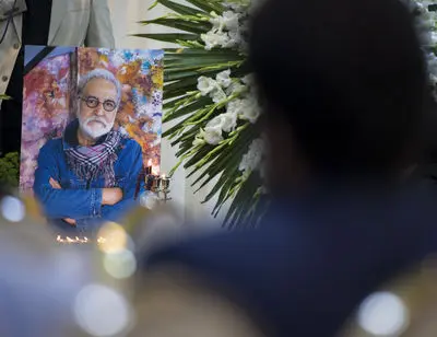 ببینید: مراسم ختم نادر افشاری با حضور هنرمندان