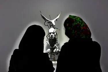 نمایشگاه مجسمه‌های حسین آزادی در گالری اعتماد