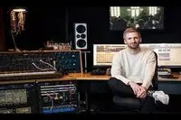 Olafur Arnalds to give concert in Tehran