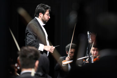 اجرای ارکستر سمفونیک ایران و اتریش (آیسو) به مناسبت بزرگداشت پرویز تناولی