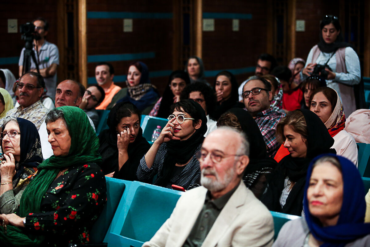 بزرگداشت پرویز پورحسینی در خانه هنرمندان