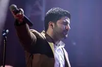 ببینید: نوازندگی چهار ساز مختلف توسط مجید خراطها