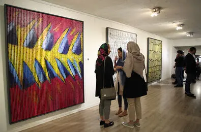 گالری سیحون سال 96 را با نقاشی های نظامی آغاز کرد/گزارش تصویری 
