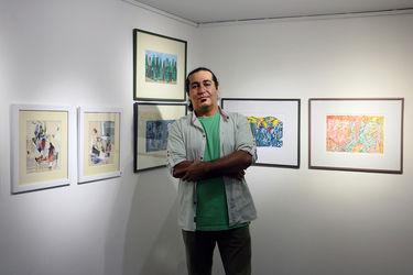 “Crowding” at Mojdeh Art Gallery featuring 15 artists 