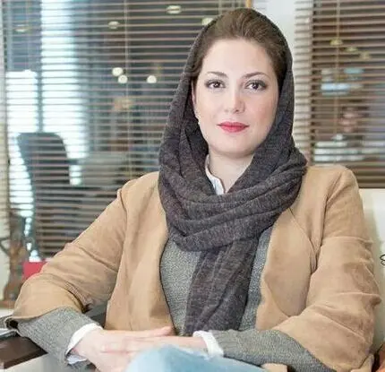 طنازی طناز طباطبایی برای نوروز مردم:همه حاجی فیروز شده اند