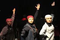 این روزها شاهکار برتولت برشت روی صحنه است/عکس ها