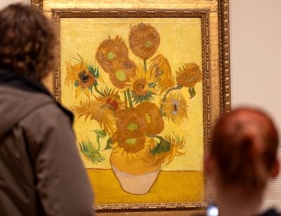 امنیت شاهکارهای ونگوگ به خطر افتاد