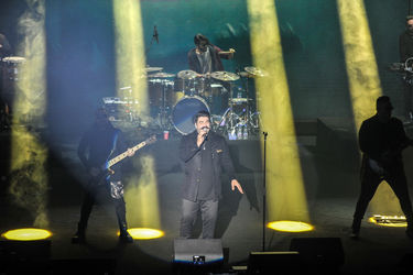 کنسرت بهنام بانی در اولین شب جشنواره موسیقی فجر در برج میلاد