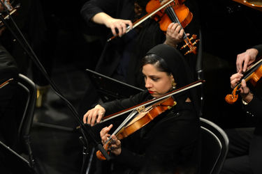 کنسرت ناصر چشم‌آذر به همراه اشکان خطیبی در تالار وحدت