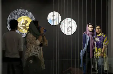 ببینید: شخصیت‌های کارتونی معروف در تهران