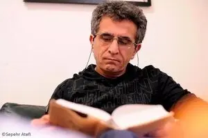 عباس معروفی: توی رخت‌خواب نمی‌خواهم بمیرم/ ویدئوی عباس معروفی در آخرین روزهای عمرش