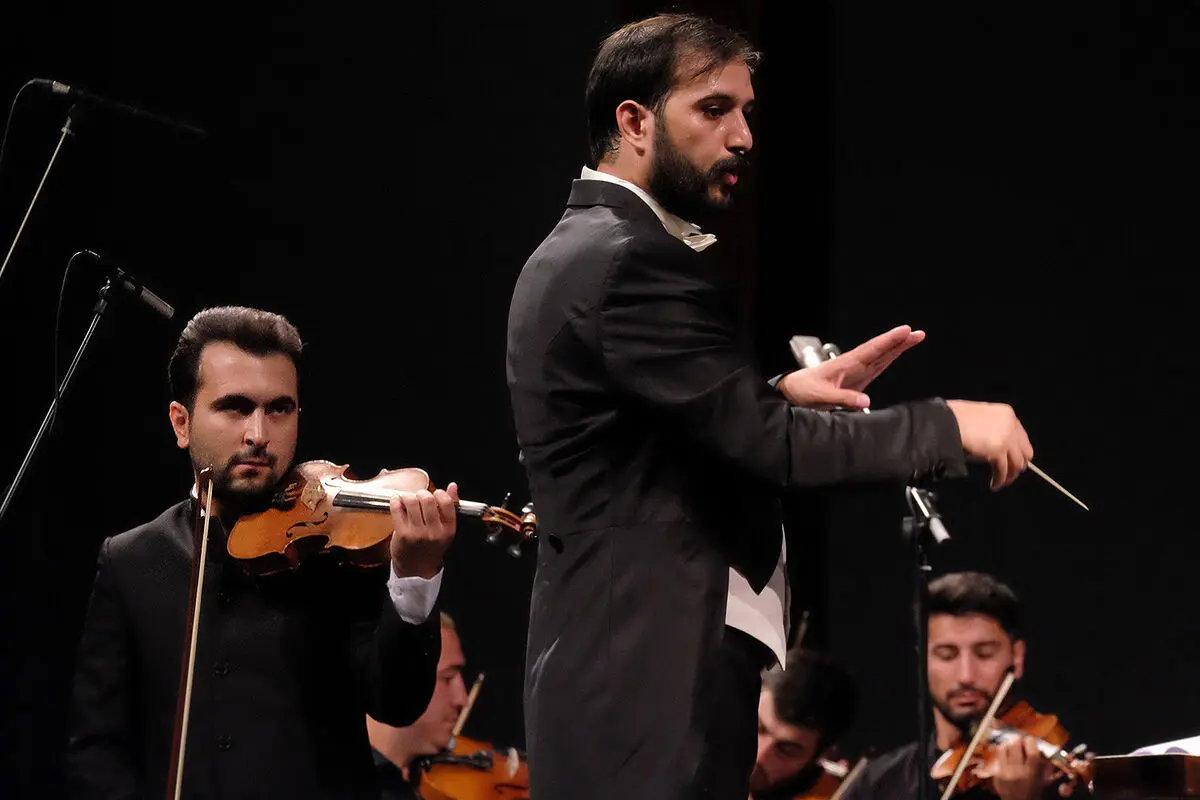 کنسرت ویولن امین غفاری به همراهی ارکستر فیلارمونیک باکو